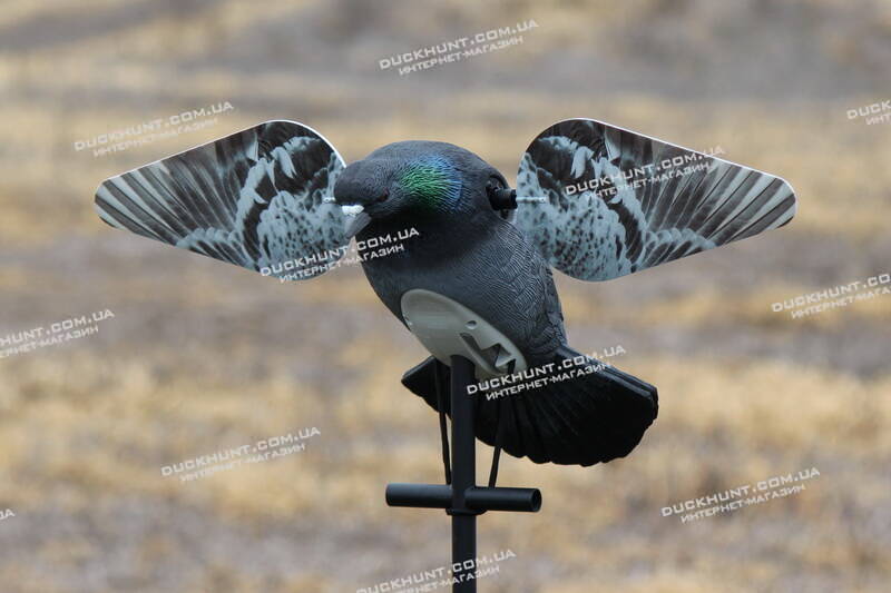 Чучело голубя с вращающимися крыльями Lucky HD Pigeon